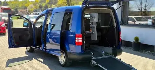 VOLKSWAGEN Caddy 