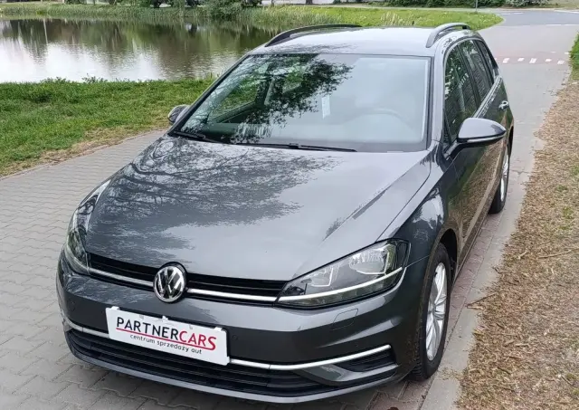 VOLKSWAGEN Golf 1.6 TDI SCR DSG Comfortline