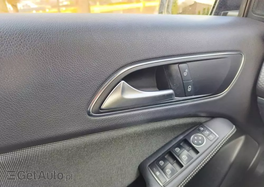 MERCEDES-BENZ Klasa A 160 Urban