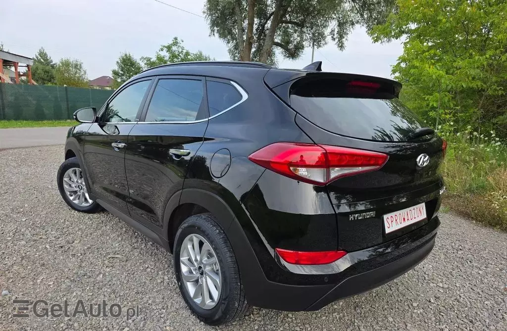HYUNDAI Tucson 