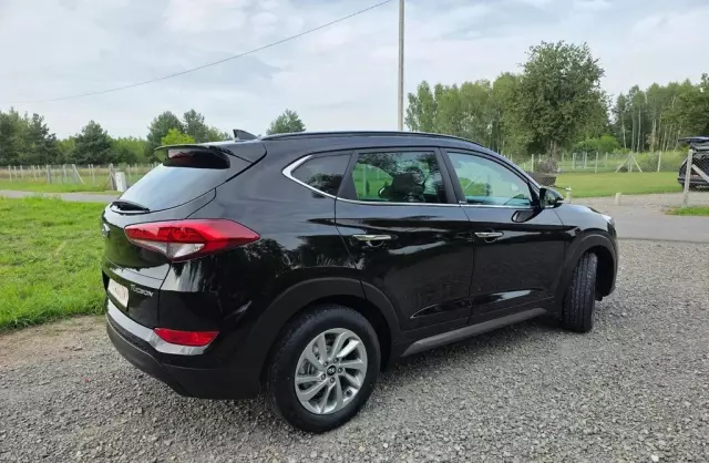 HYUNDAI Tucson 