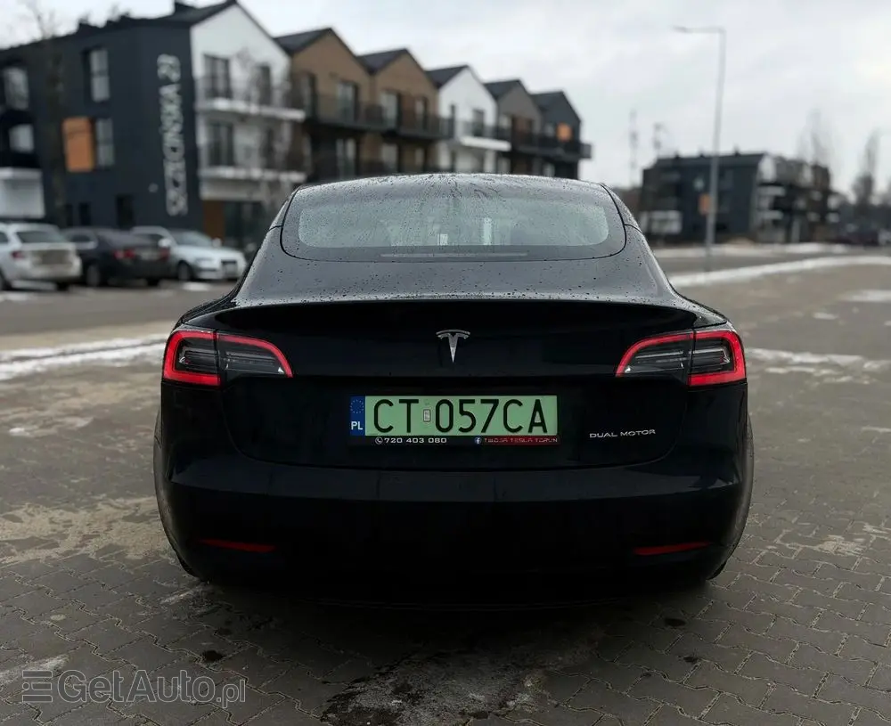 TESLA Model 3 Langstreckenbatterie Allradantrieb Dual Motor