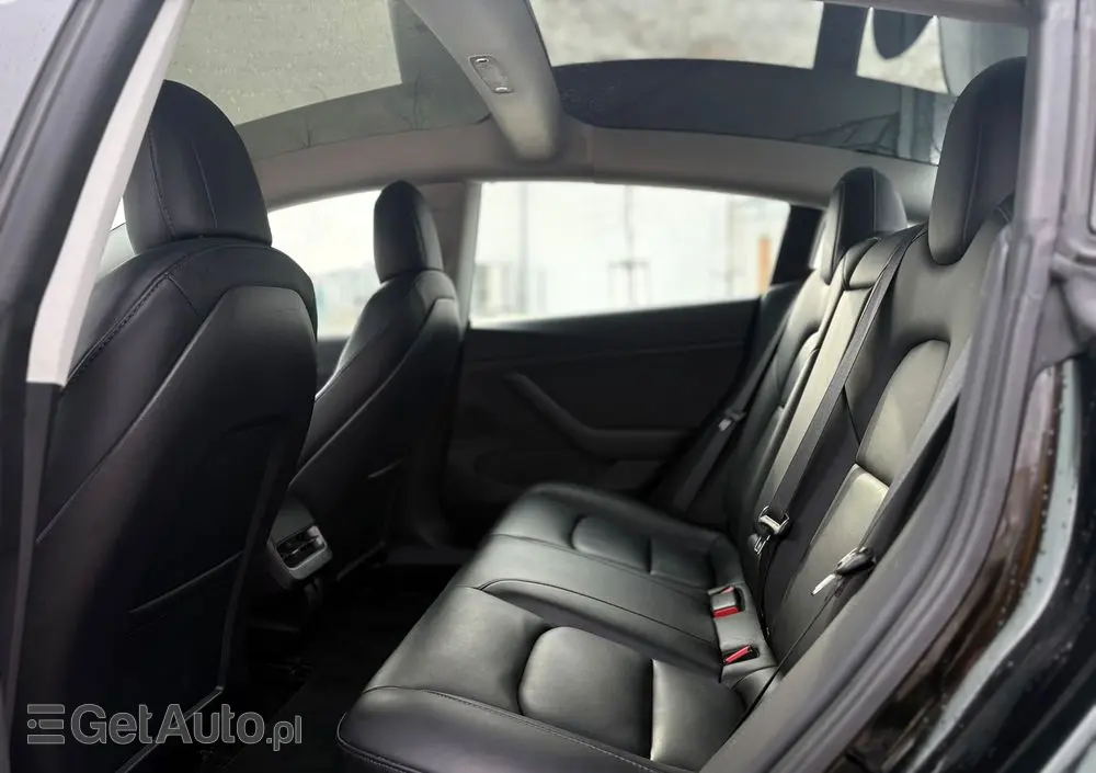 TESLA Model 3 Langstreckenbatterie Allradantrieb Dual Motor