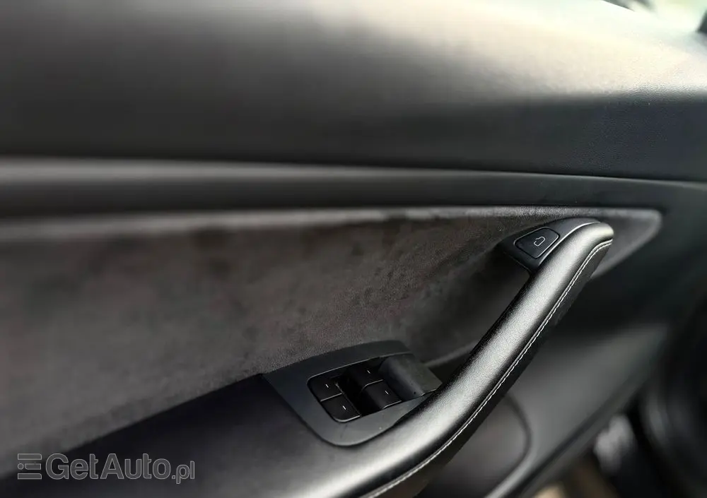 TESLA Model 3 Langstreckenbatterie Allradantrieb Dual Motor