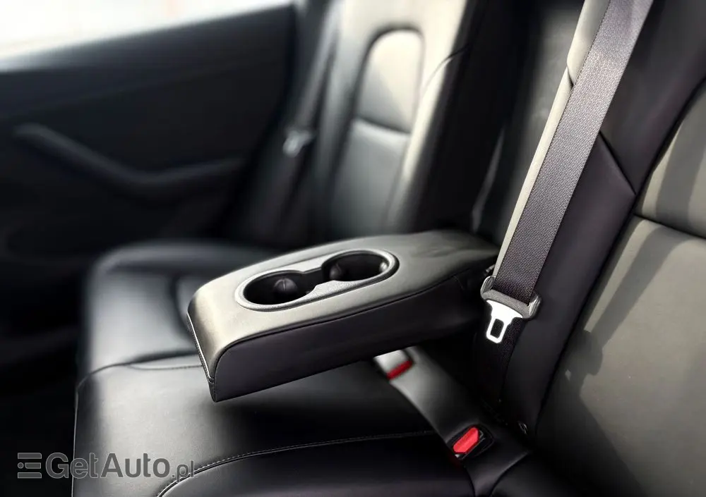 TESLA Model 3 Langstreckenbatterie Allradantrieb Dual Motor