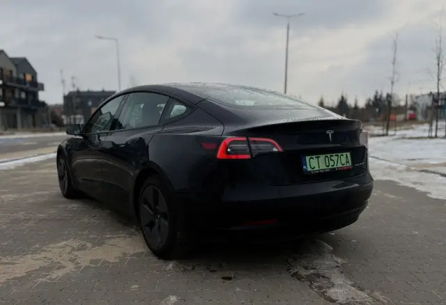TESLA Model 3 Langstreckenbatterie Allradantrieb Dual Motor