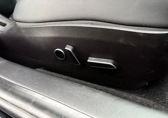 TESLA Model 3 Langstreckenbatterie Allradantrieb Dual Motor