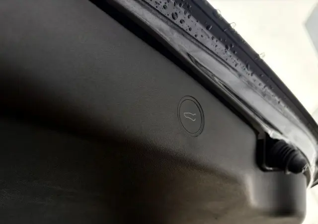 TESLA Model 3 Langstreckenbatterie Allradantrieb Dual Motor