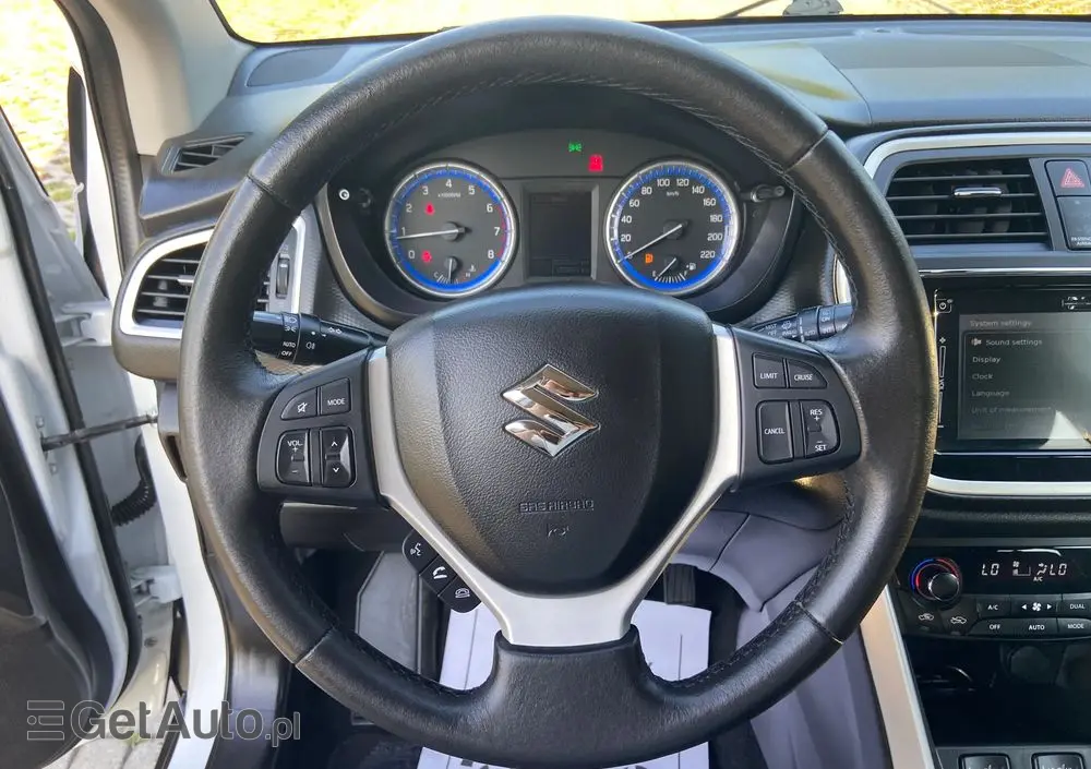 SUZUKI SX4 S-Cross 