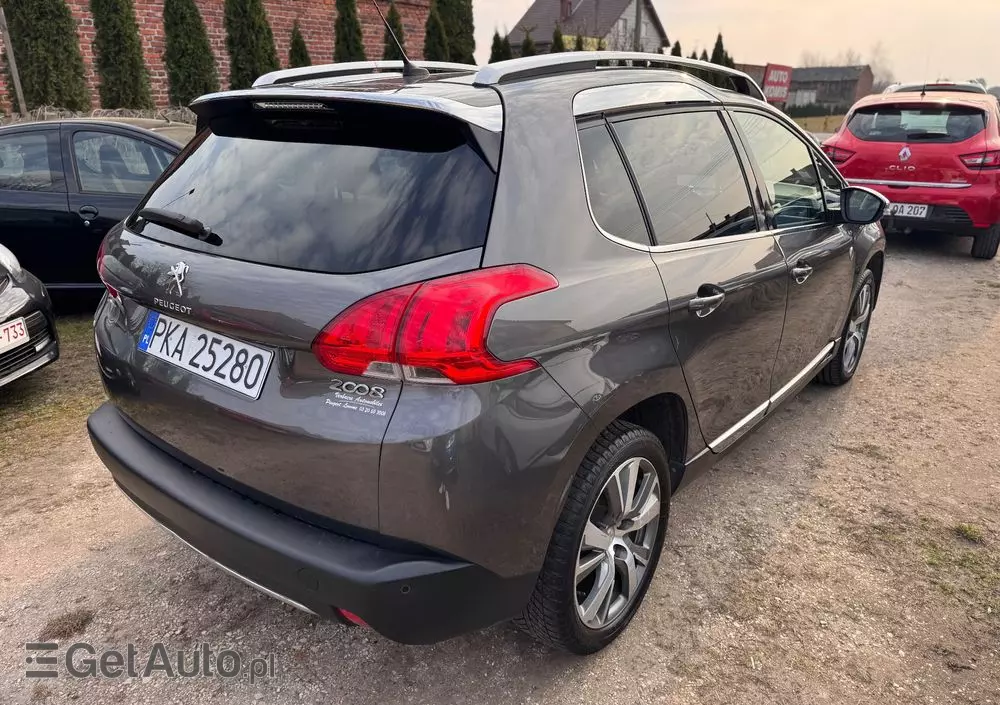 PEUGEOT 2008 1.2 Pure Tech Style S&S