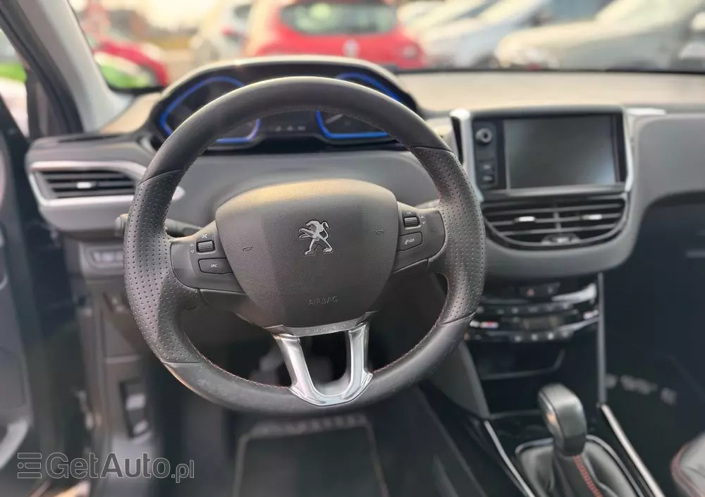 PEUGEOT 2008 1.2 Pure Tech Style S&S