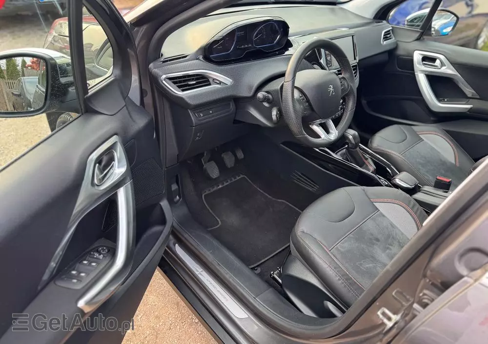 PEUGEOT 2008 1.2 Pure Tech Style S&S