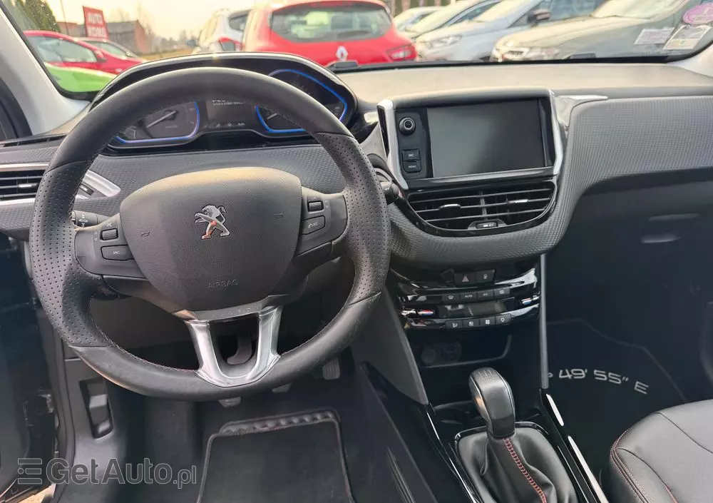 PEUGEOT 2008 1.2 Pure Tech Style S&S