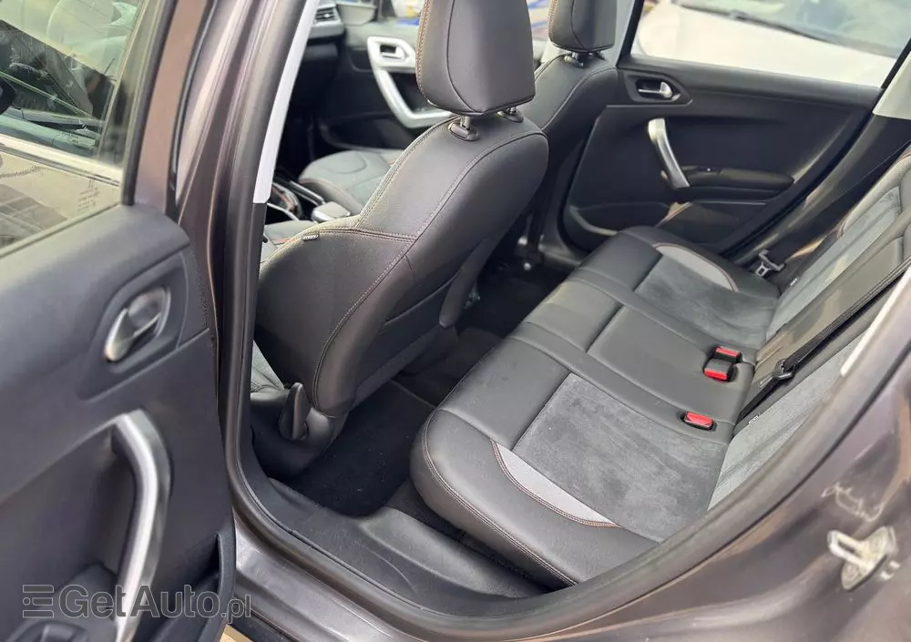 PEUGEOT 2008 1.2 Pure Tech Style S&S