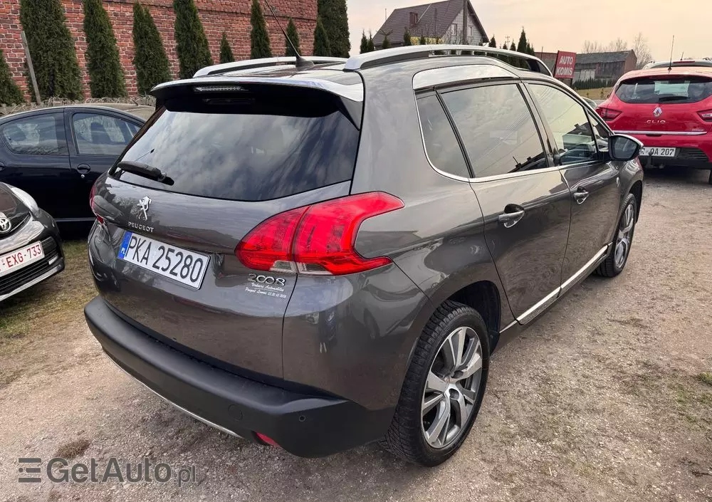 PEUGEOT 2008 1.2 Pure Tech Style S&S