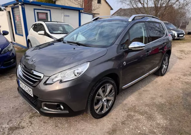 PEUGEOT 2008 1.2 Pure Tech Style S&S