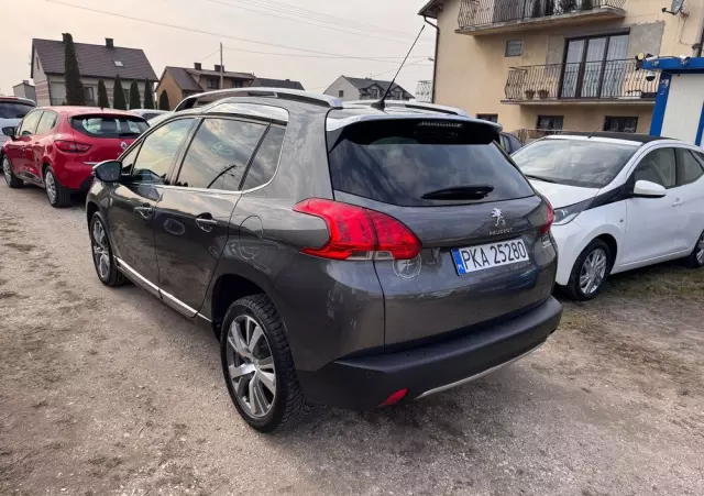 PEUGEOT 2008 1.2 Pure Tech Style S&S