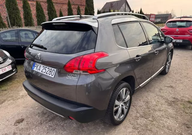 PEUGEOT 2008 1.2 Pure Tech Style S&S