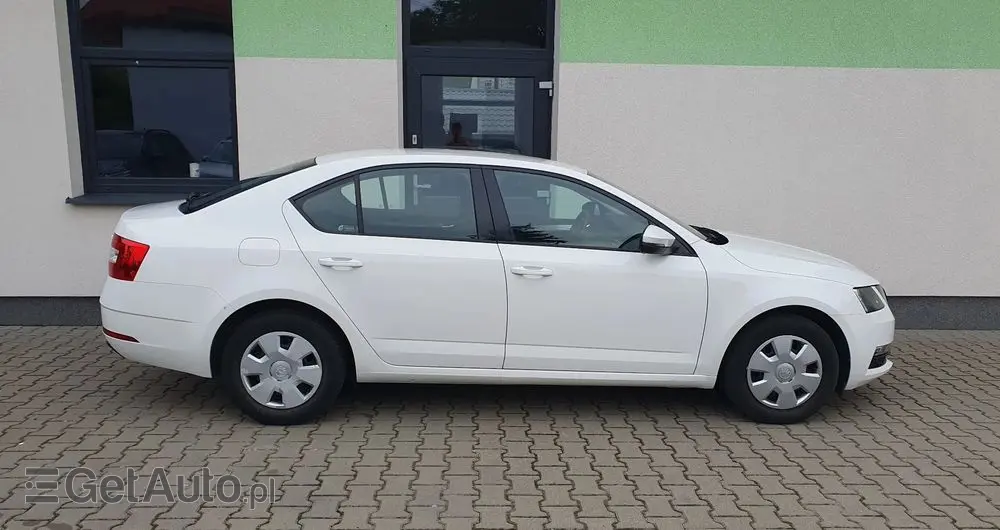 SKODA Octavia 1.0 TSI Active