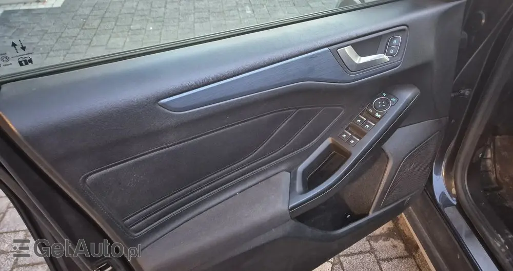 FORD Focus Ver-1-0-ecoboost-mhev-active-x