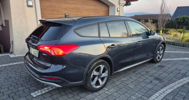 FORD Focus Ver-1-0-ecoboost-mhev-active-x