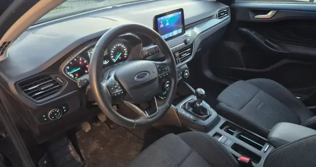 FORD Focus Ver-1-0-ecoboost-mhev-active-x