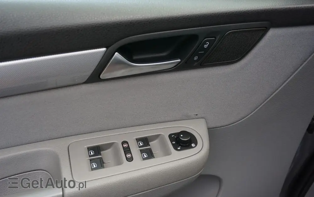 VOLKSWAGEN Sharan 2.0 TDI BlueMotion Technology Comfortline