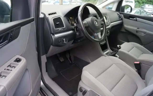 VOLKSWAGEN Sharan 2.0 TDI BlueMotion Technology Comfortline