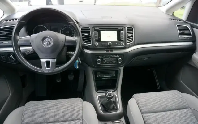 VOLKSWAGEN Sharan 2.0 TDI BlueMotion Technology Comfortline