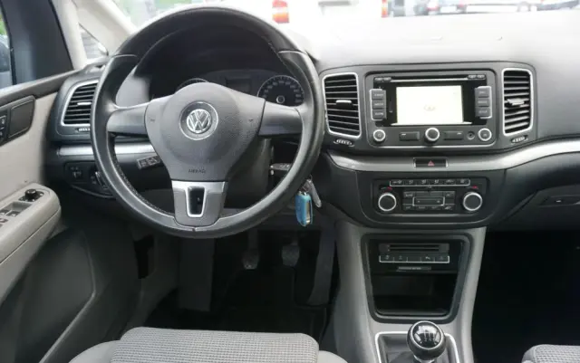 VOLKSWAGEN Sharan 2.0 TDI BlueMotion Technology Comfortline