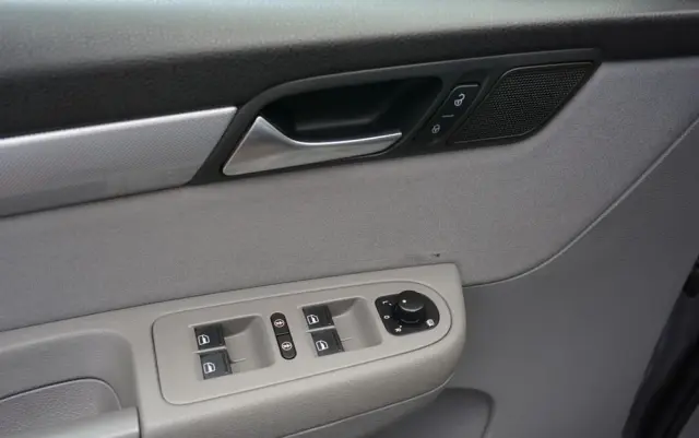 VOLKSWAGEN Sharan 2.0 TDI BlueMotion Technology Comfortline