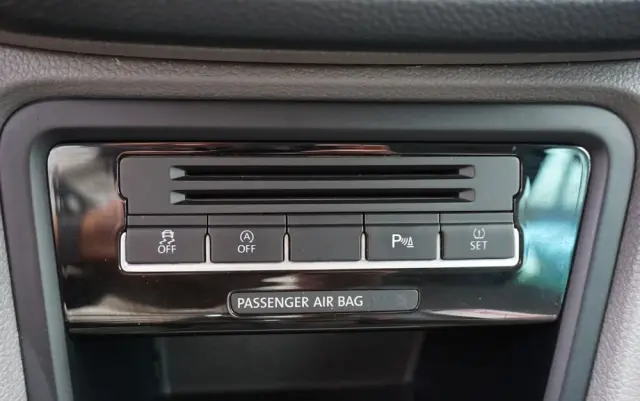 VOLKSWAGEN Sharan 2.0 TDI BlueMotion Technology Comfortline