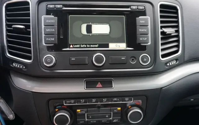 VOLKSWAGEN Sharan 2.0 TDI BlueMotion Technology Comfortline