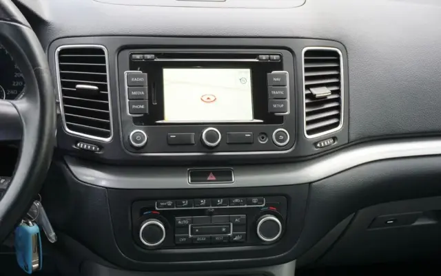 VOLKSWAGEN Sharan 2.0 TDI BlueMotion Technology Comfortline