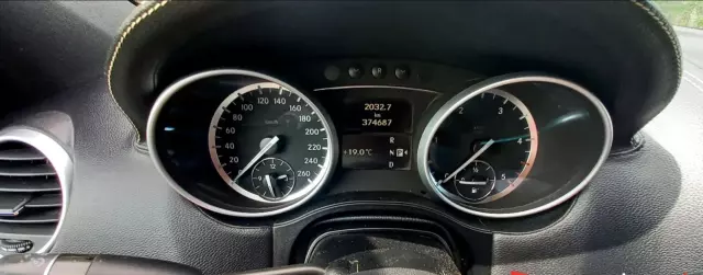 MERCEDES-BENZ Klasa M 