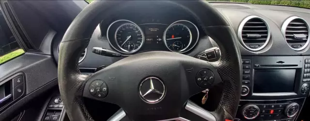 MERCEDES-BENZ Klasa M 