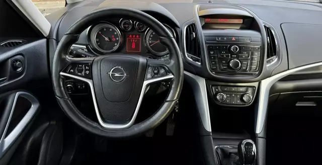 OPEL Zafira Tourer 2.0 CDTI Active