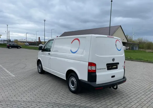 VOLKSWAGEN TRANSPORTER 