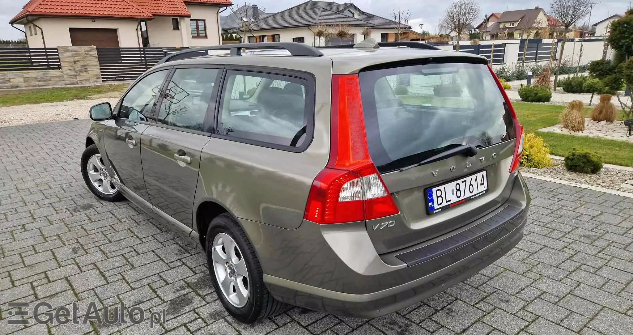 VOLVO V70 2.0 Summum