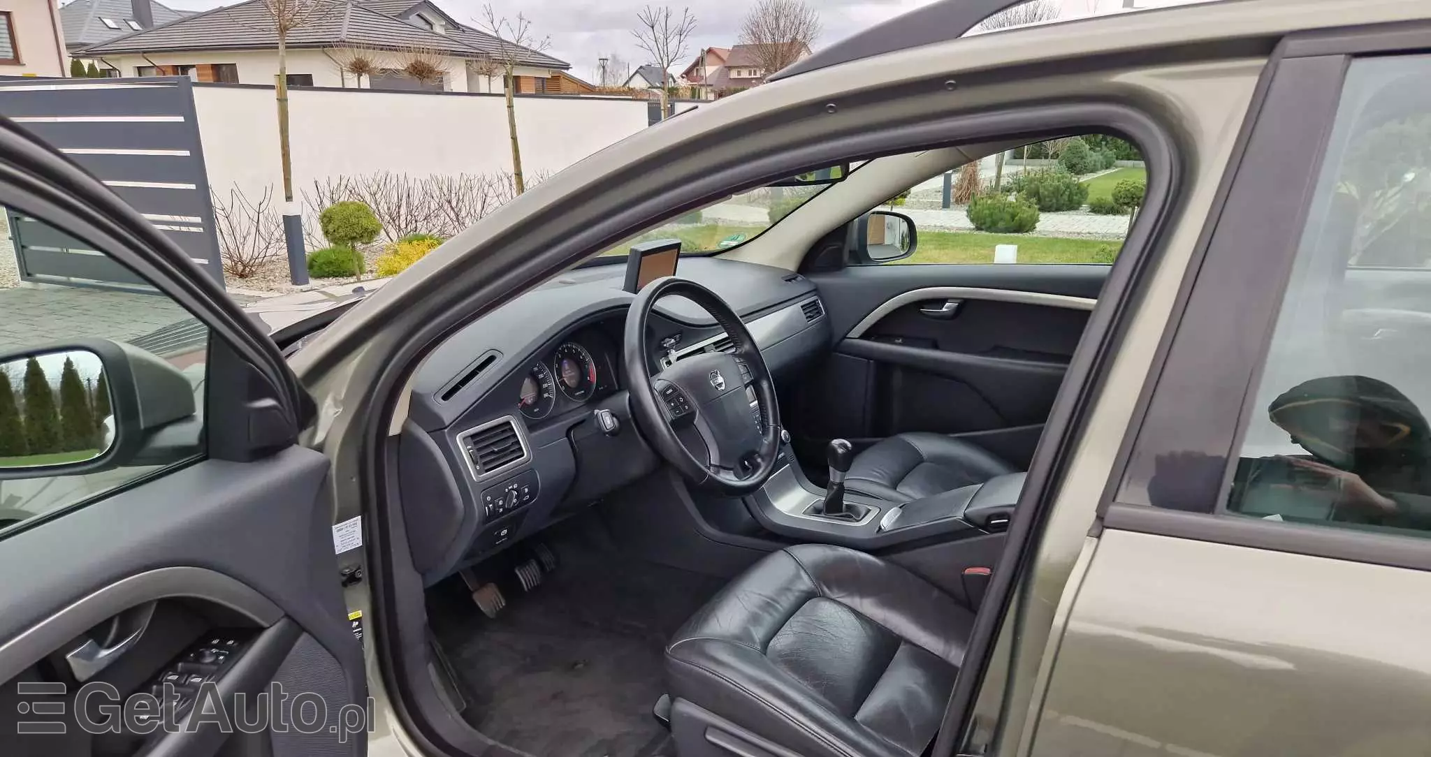 VOLVO V70 2.0 Summum