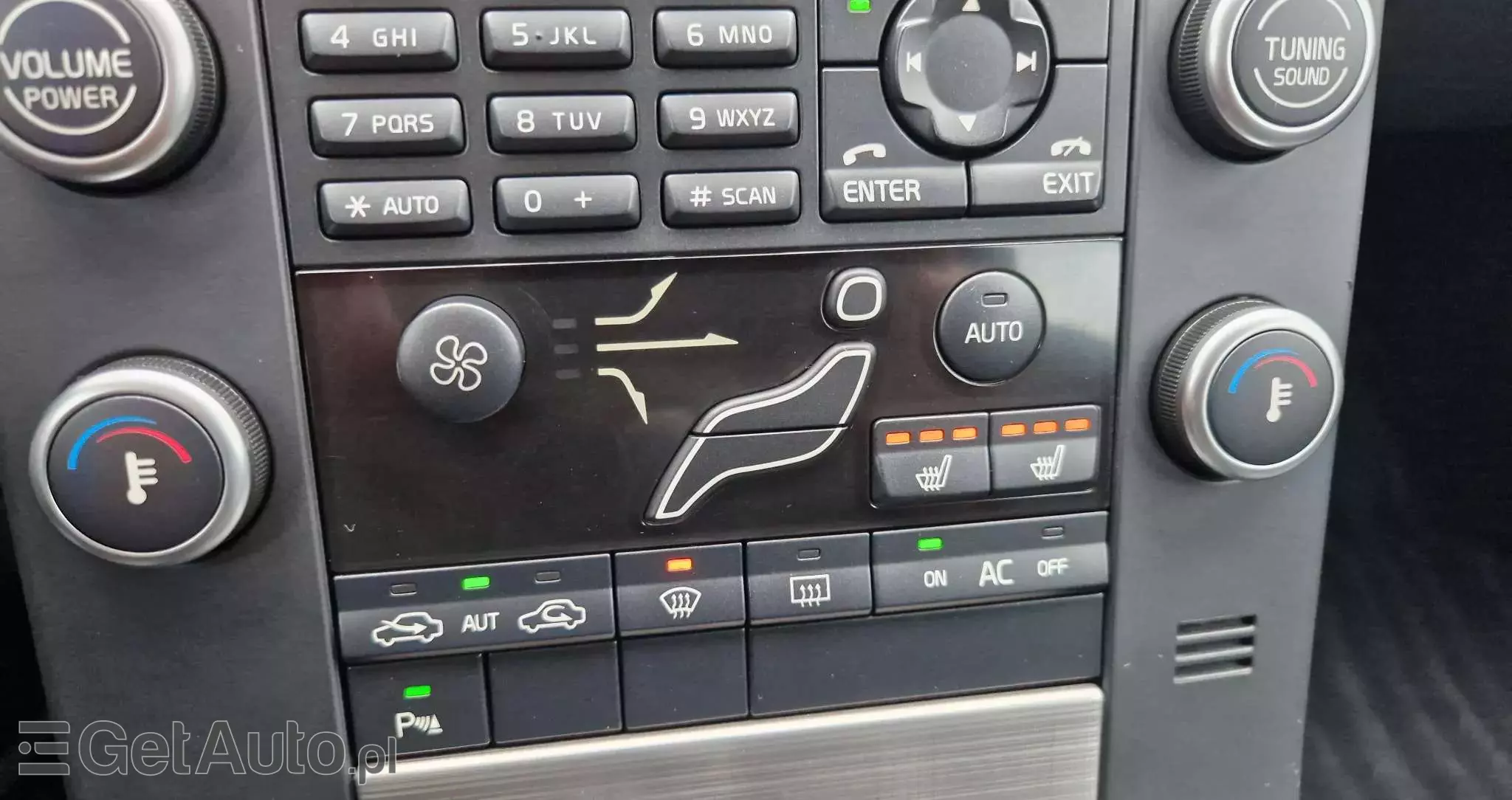 VOLVO V70 2.0 Summum