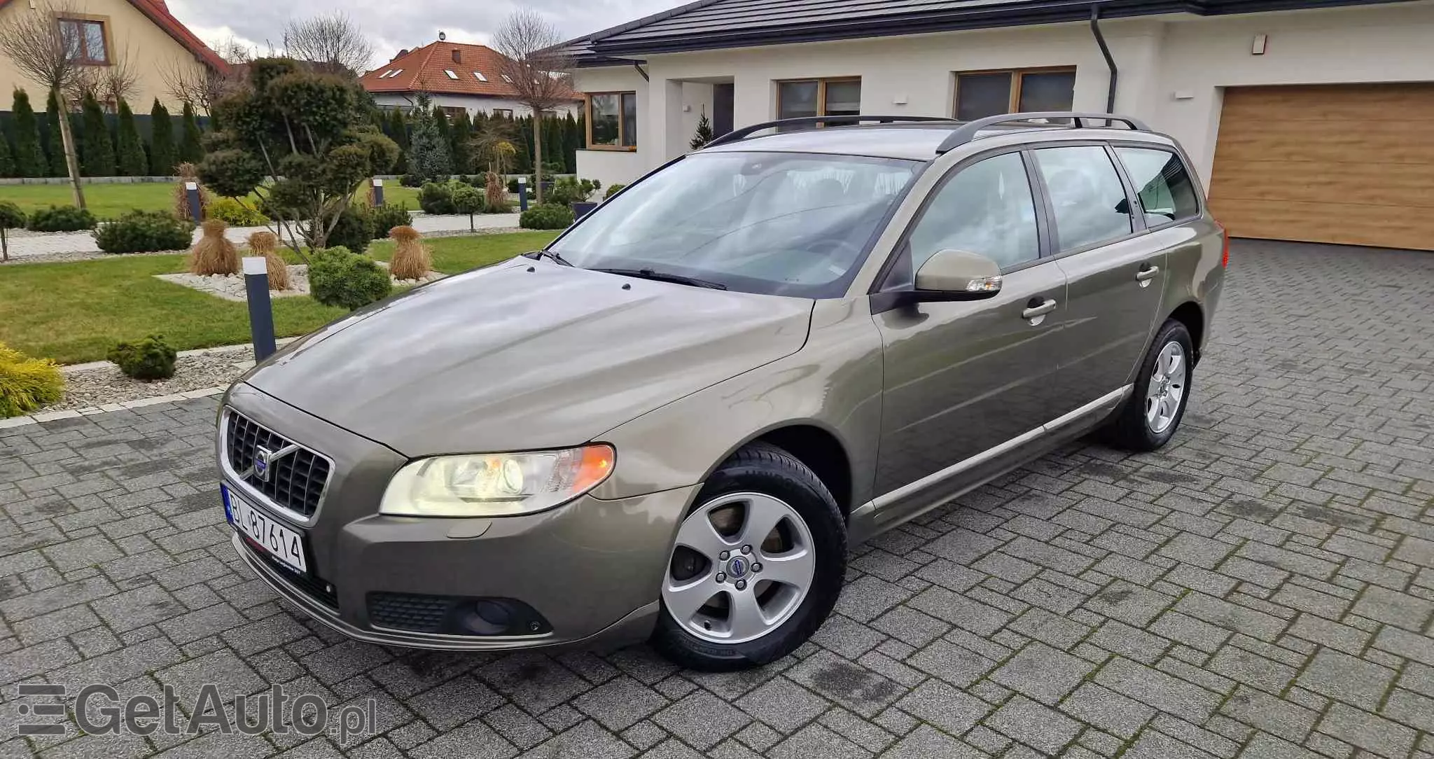 VOLVO V70 2.0 Summum