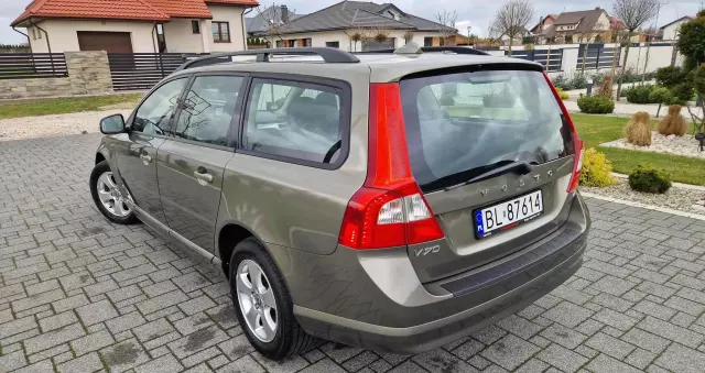 VOLVO V70 2.0 Summum
