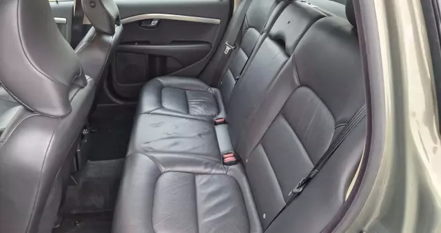 VOLVO V70 2.0 Summum