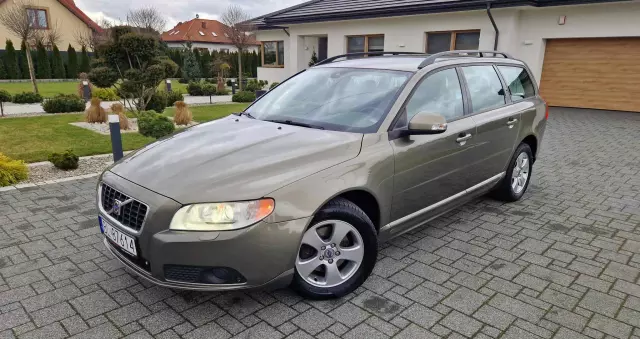 VOLVO V70 2.0 Summum