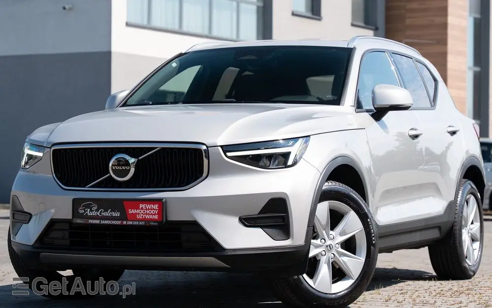 VOLVO XC 40 B3 Plus Bright