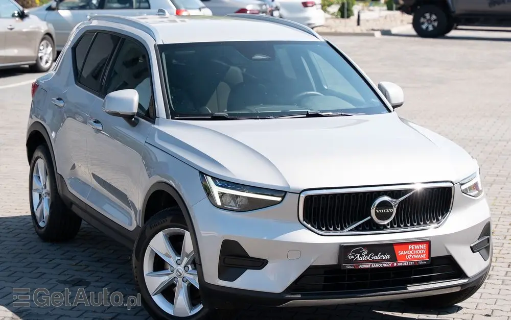 VOLVO XC 40 B3 Plus Bright