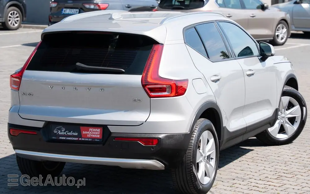 VOLVO XC 40 B3 Plus Bright