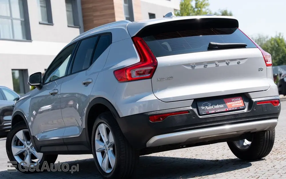 VOLVO XC 40 B3 Plus Bright