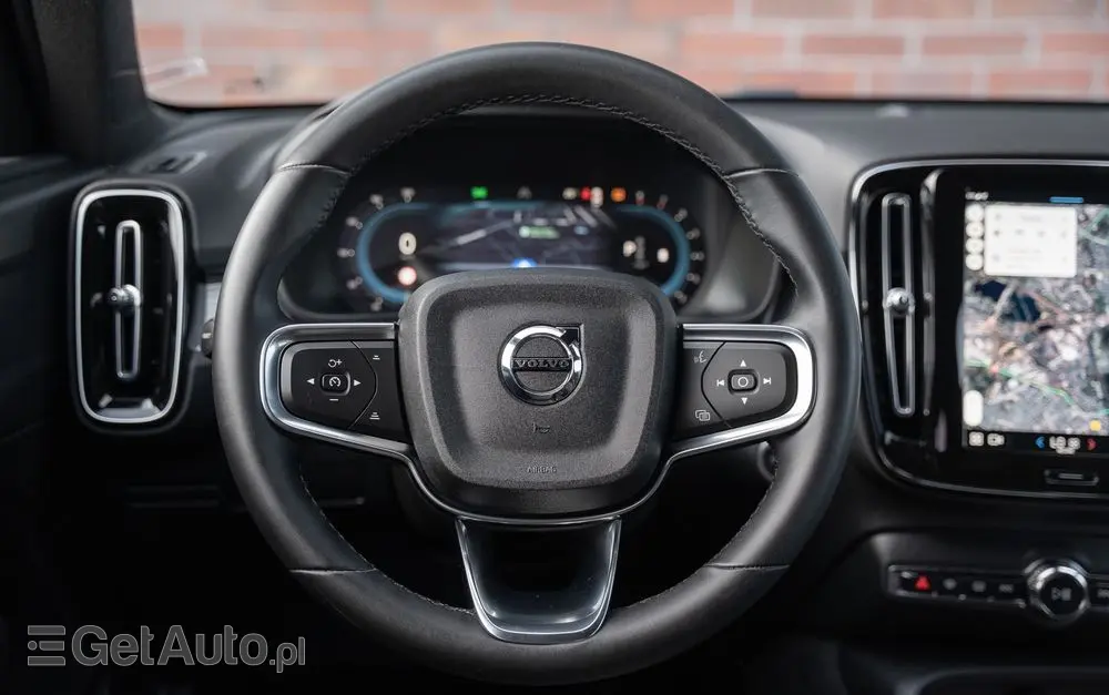 VOLVO XC 40 B3 Plus Bright